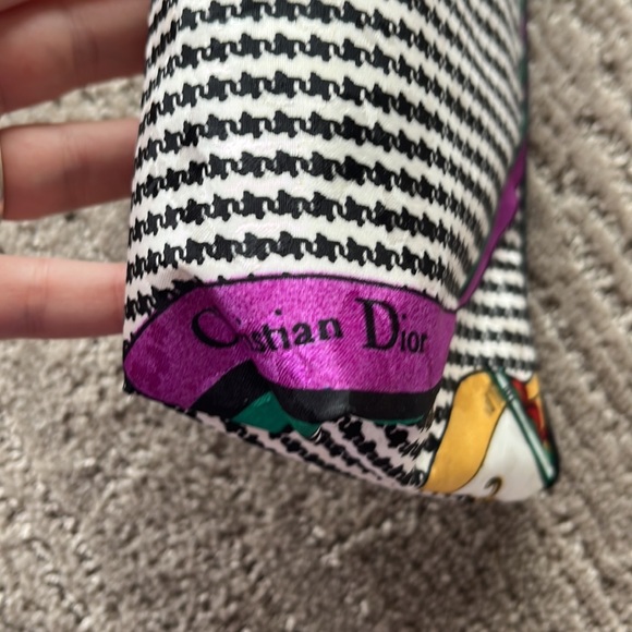 Christian Dior Cosmetic Pouch - Picture 9 of 9